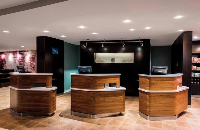 Courtyard by Marriott Chicago O'Hare