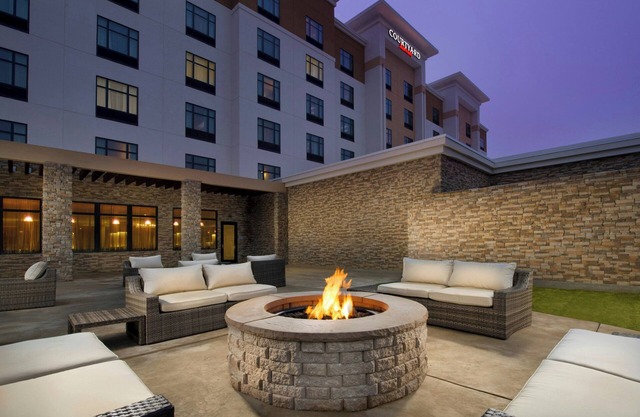 Courtyard by Marriott Dallas DFW Airport North/Grapevine