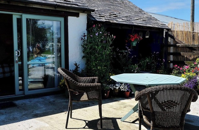 Cowshed Cottage - UK42668