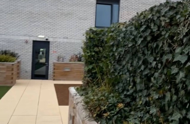 Cozy 1 bed Apartmrnt Luton Airport
