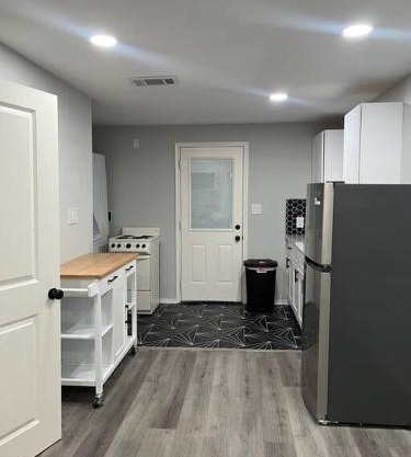 Cozy 1 bed close to downtown