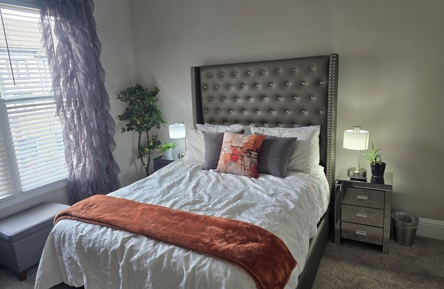 Cozy 1-bedroom/bthrm inside swank Loft apartment located in Smyrna w/restaurants