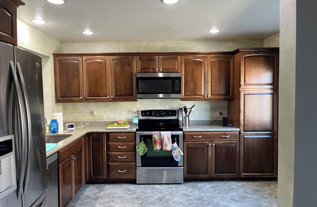 Cozy 1-bedroom condo with fireplace and WiFi in enjoyable Brewster NY