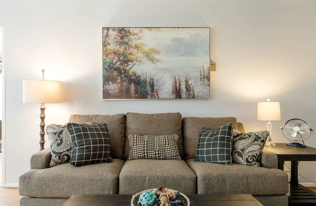 Cozy 1b1b Apartment at the Central of Eagle Rock