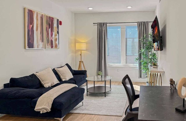 Cozy 1BD Apt | Fishtown | Gym & Pool