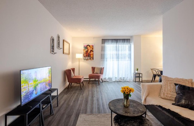 Cozy 1BR on Rene-Levesque