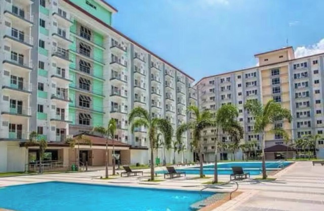 Cozy 2-bedroom apartment in lovely Parañaque with AC, WiFi and Neflex