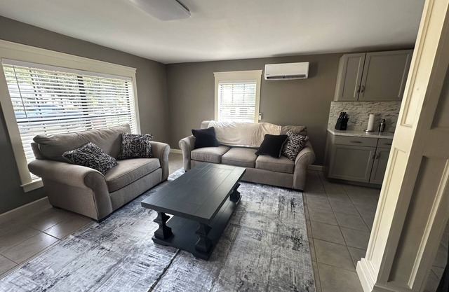 Cozy 2-bedroom apartment with AC in charming Eupora