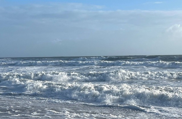Cozy 2-bedroom resort in charming Cocoa Beach with AC, WiFi