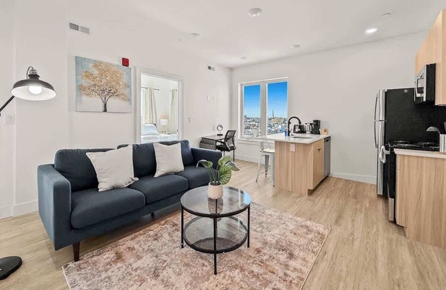 Cozy 2BD Apt | Fishtown | Gym