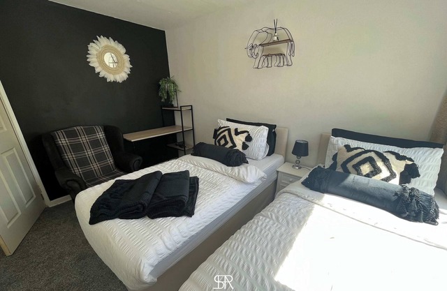Cozy 2BR in Newcastle| Book Today, Save Up to 20%