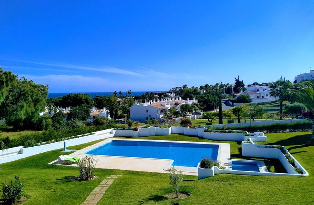 Cozy 3 bedr apt - Peaceful Area - Pool/Beach/Parking