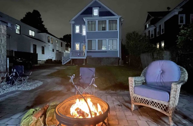 Cozy 3 bedroom close to the city