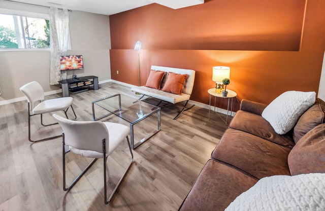 Cozy 3BR Basement Suite with Wi-Fi by Bow River