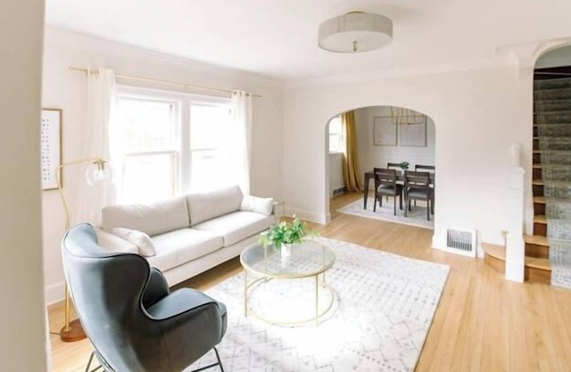 Cozy 3BR Family Home near Drake University