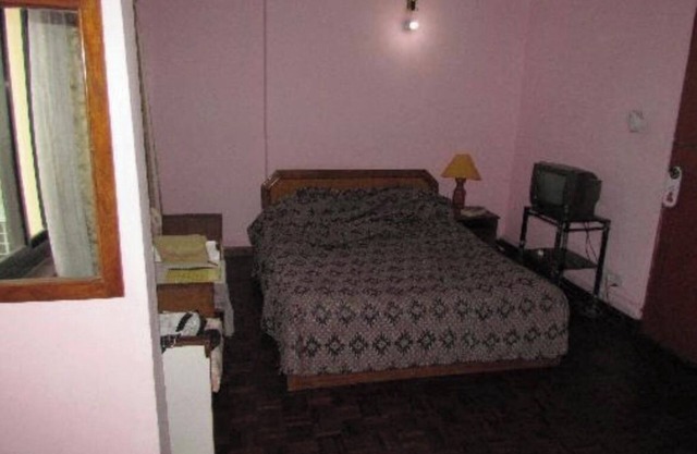 Cozy 4 bedroom house to have an enjoyable time for you and friends.