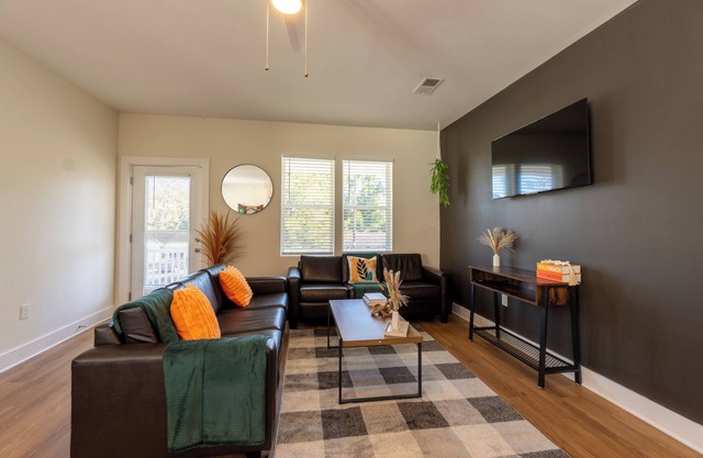 Cozy Airbnb in Wilmington! Enjoy this charming space with modern amenities, close to downtown, beach