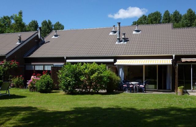 Cozy and quiet vacation home near the sea in the Aquadelta vacation park