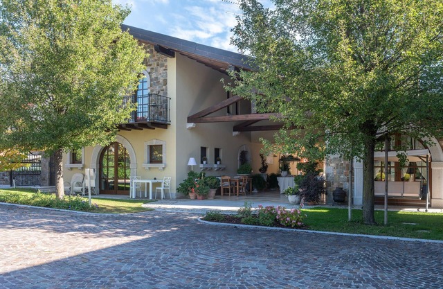 Cozy apartment in Corona GO with WiFi