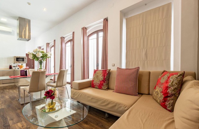 Cozy apartment in Sevilla with kitchen