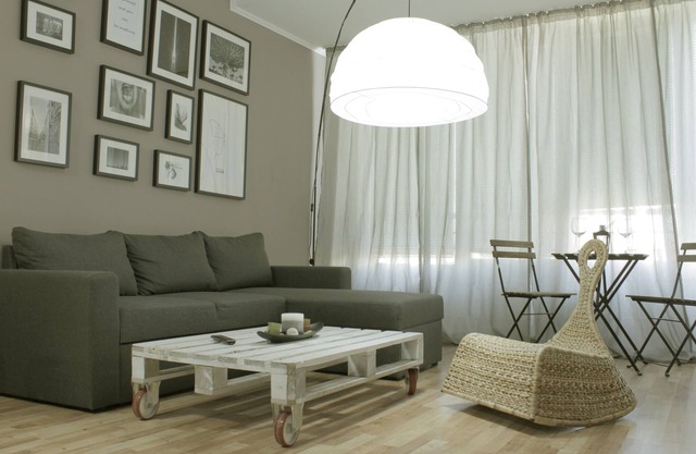 Cozy apARTment in Sofia with Mountain View