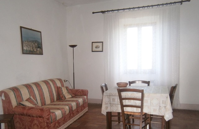 Cozy apartment in the medieval center for relaxation, nature, sports, culture