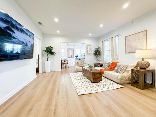 Cozy Boho 2BR Near Beverly Hills - DOH2 - CUL
