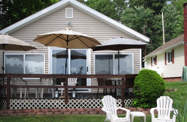 Cozy Camp on the Lake! Lake Sunnyside in the Adirondacks.