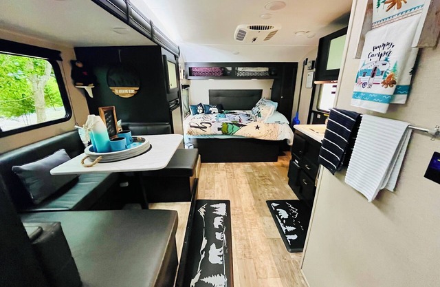 Cozy Camper 40 Minutes from Acadia National Park