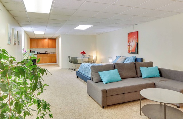Cozy Cedar Grove Apartment w/ Shared Pool & Patio!