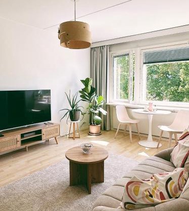 Cozy central flat next to tram and bus stations