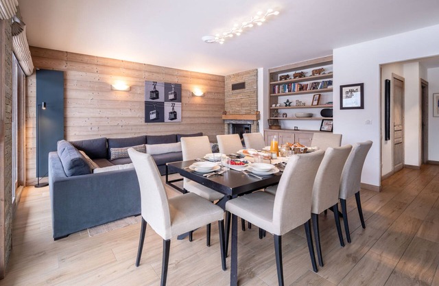 Cozy chalet near slopes, Méribel, 10 guests, pets allowed