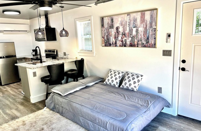 Cozy Chapel Hill Studio Retreat; near downtown & UNC!