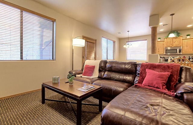 Cozy condo in Central Payson