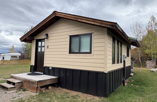 Cozy Cottage escape in the Tetons