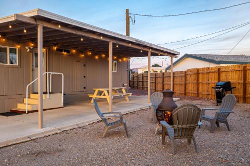 Cozy Desert home, Stunning Views, Peaceful Vibes Near Laughlin