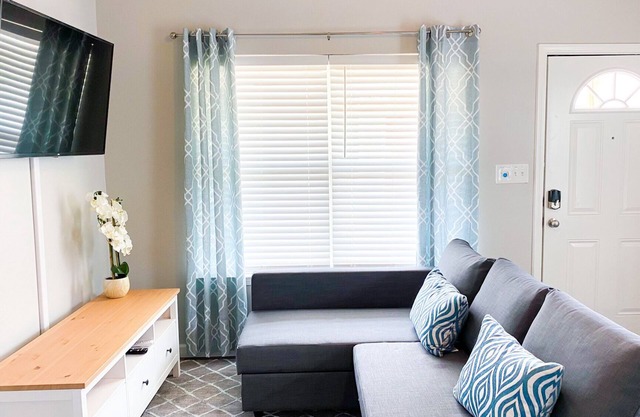 Cozy Downtown San Antonio Tiny Home