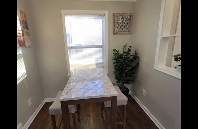 Cozy * Freshly Remodeled 2BR Home