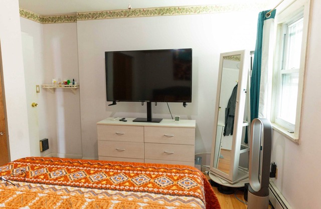 Cozy Furnished Ranch!n
