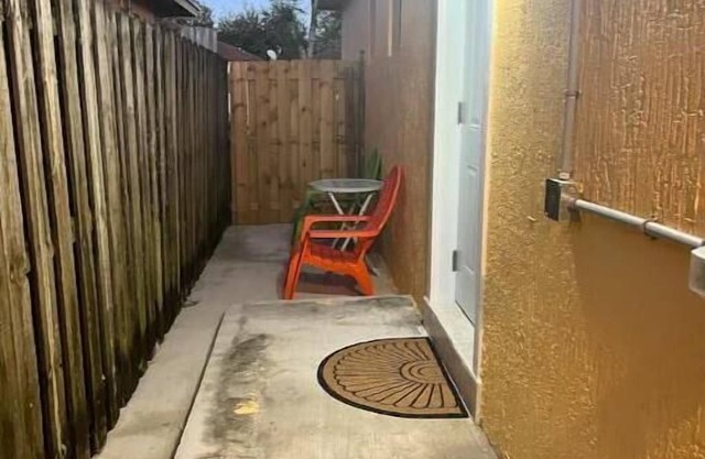 Cozy Green Apartment