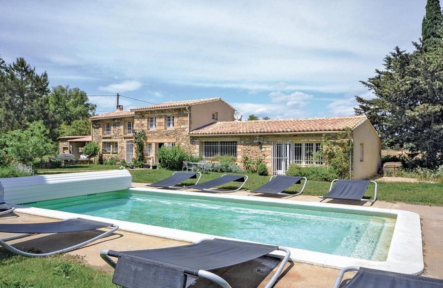 Cozy home in St Quentin La Poterie