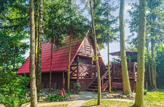Cozy home in Boreczno with kitchen