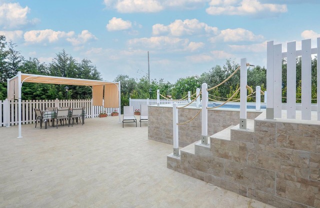 Cozy home in Cecina with WiFi