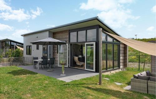 Cozy Home In Sint-Annaland With Wifi