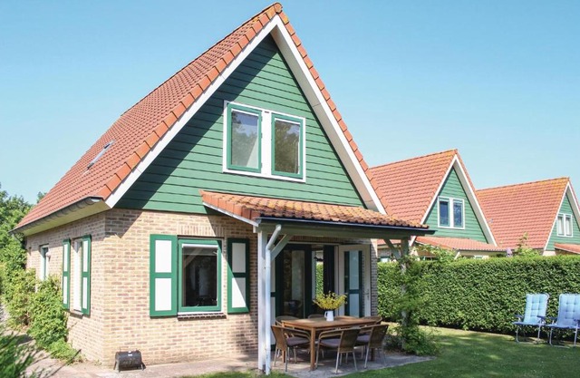 Cozy Home In Zonnemaire With Wifi