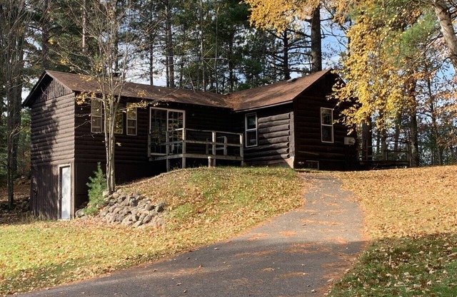 Cozy Log Cabin on Little Spider Lake