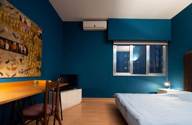 Cozy luminous apartment in the heart of the city!