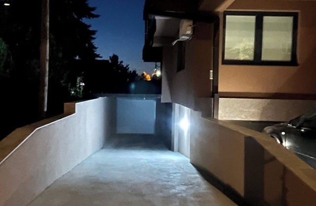 Cozy lux and modern apartment with 1 bedroom, full kitchen, WiFi, AC in Skopje.