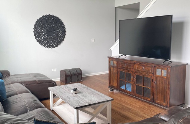 Cozy Manteno Townhome