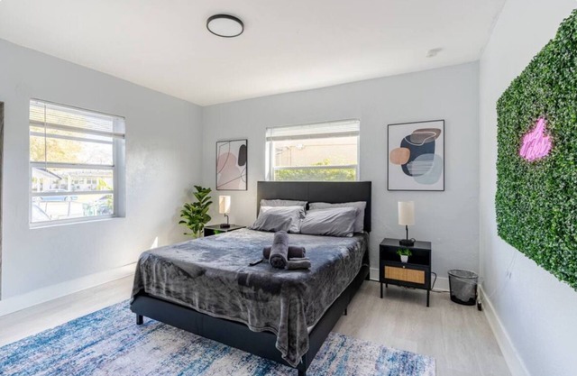 COZY MIAMI HOME NEAR DOWNTOWN/WYNWOOD/DESIGN DISTRIC